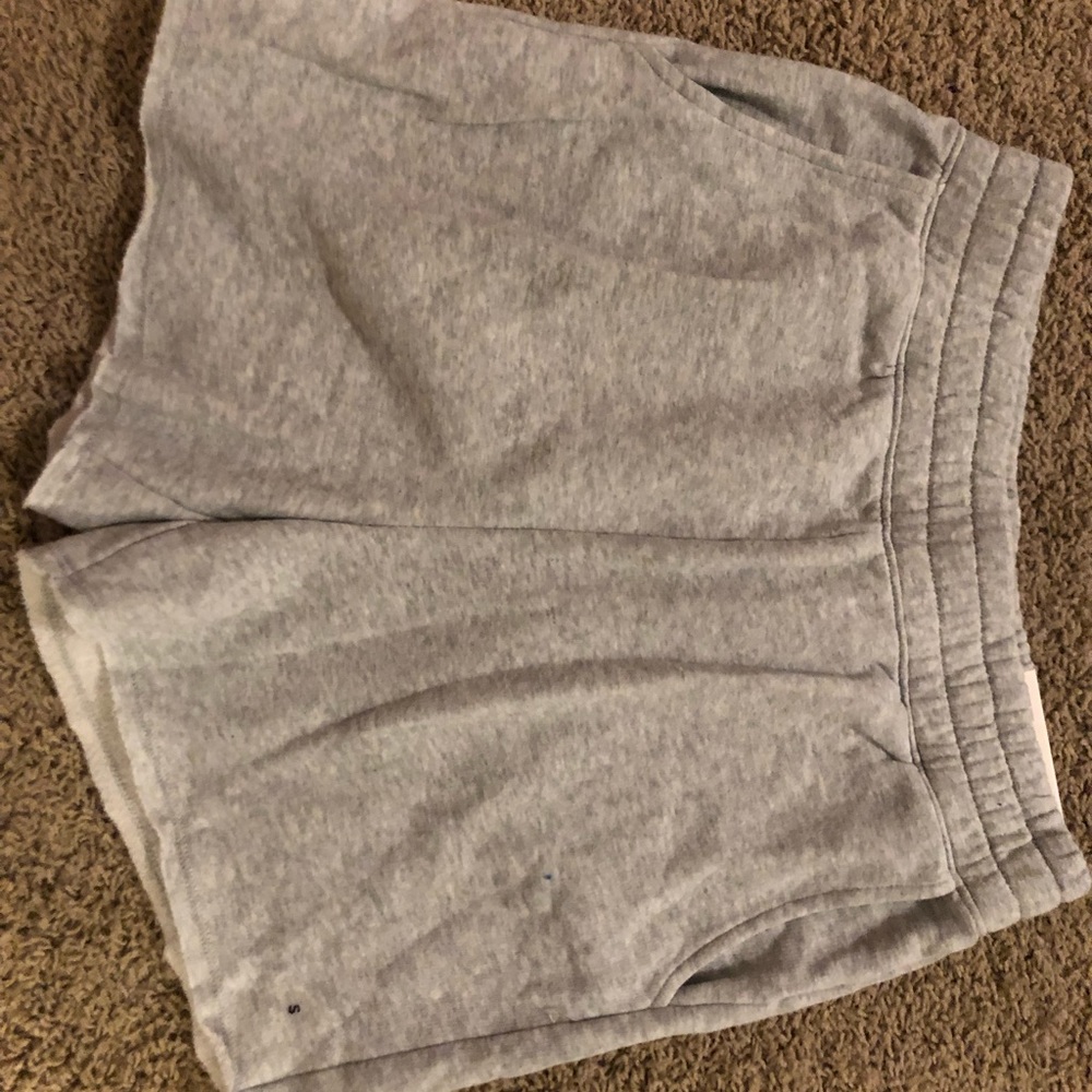 NWT.. gray boyfriend shorts